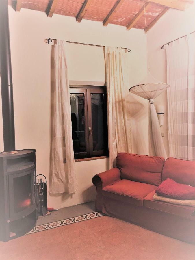 Budget Romance Tower Studio Apartment Lari Exterior foto